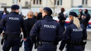 الشرطة تطلق حملة بحث بعد طعن شاب سوري في فيينا